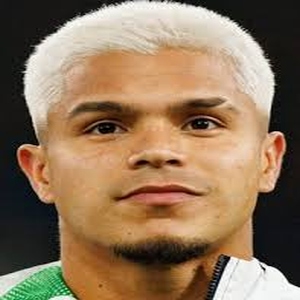 Cucho HERNANDEZ
